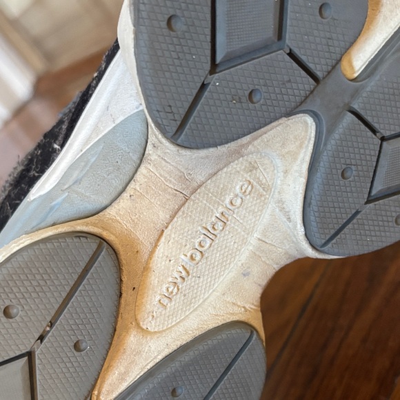 New Balance 9060 Black and Cream Sneakers - Picture 7 of 13